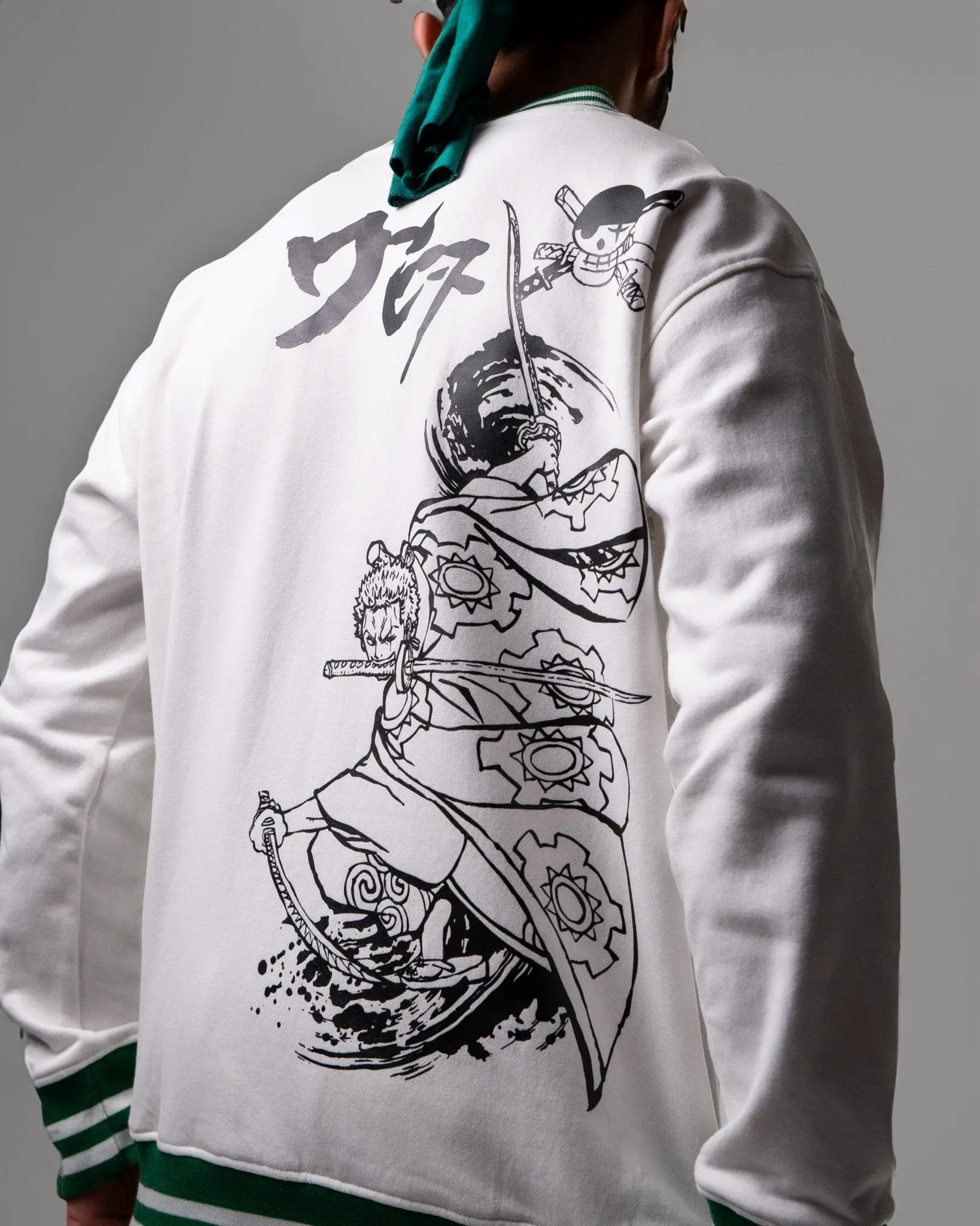 Zoro Vintage / One Piece / V-Neck Sweatshirt ZAMS